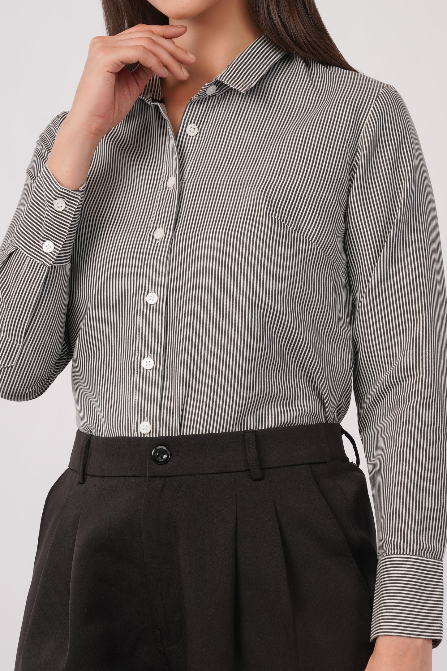Black And White Pinstripes Shirt - With Sweatpad