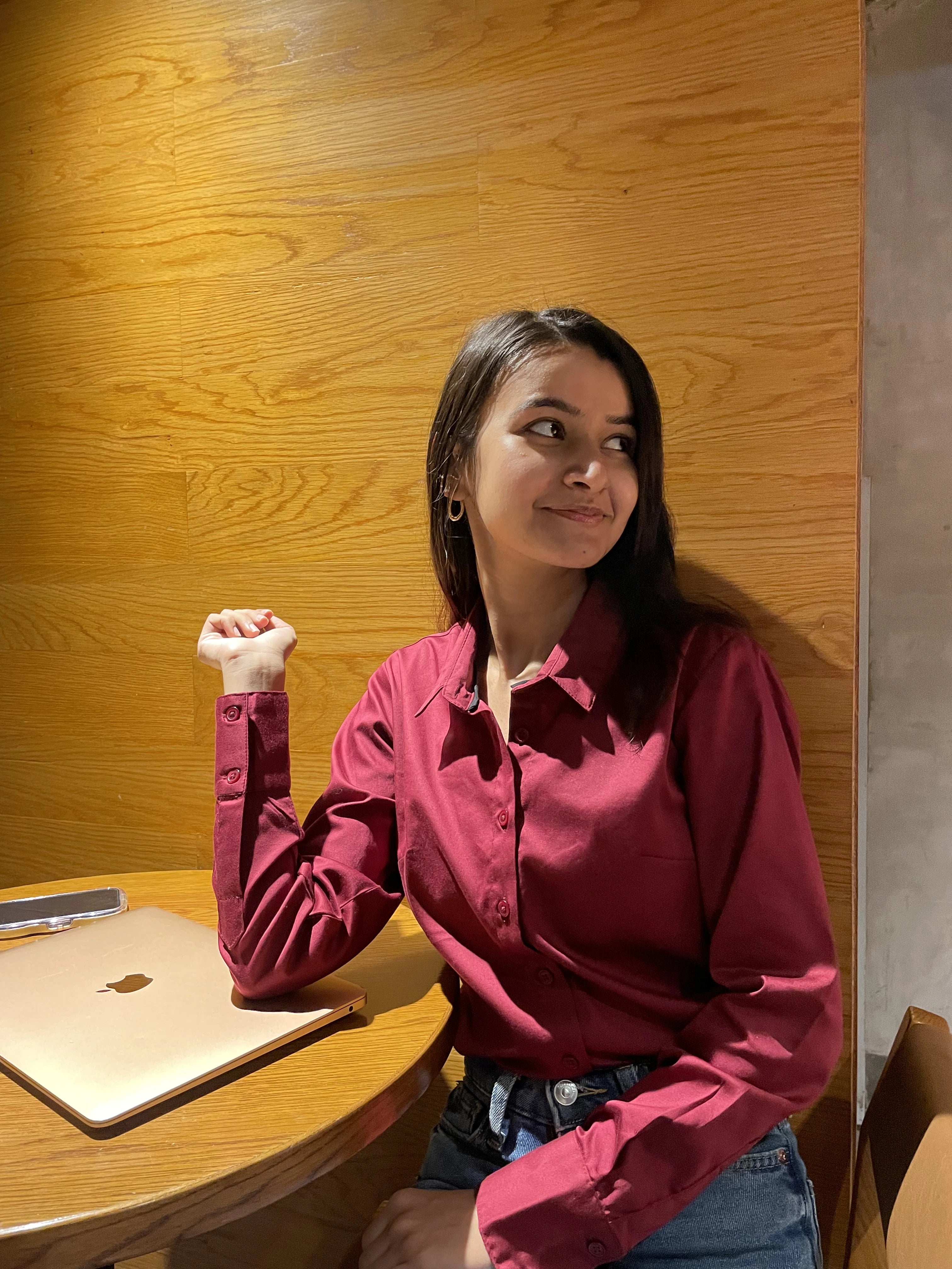 Cyra Shirt - With Sweatpad